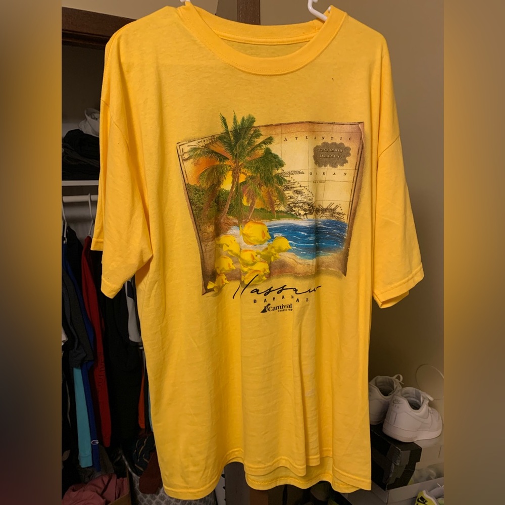 Men’s t shirt
